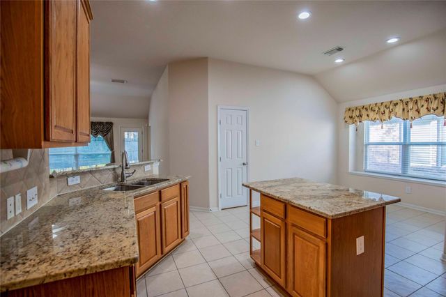 187 Fairwind Trail Dr, Conroe, TX 77385