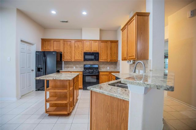 187 Fairwind Trail Dr, Conroe, TX 77385