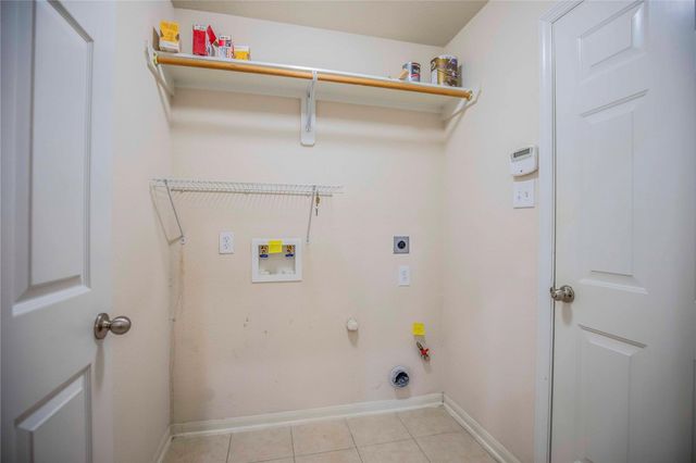 187 Fairwind Trail Dr, Conroe, TX 77385