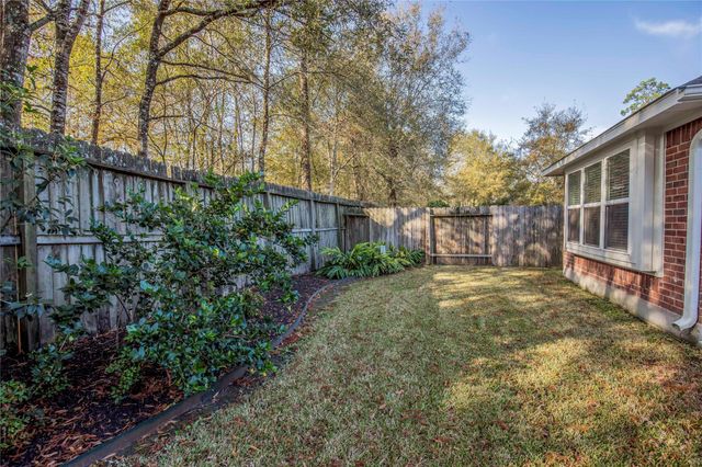 187 Fairwind Trail Dr, Conroe, TX 77385