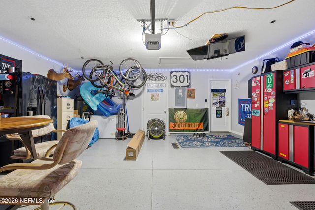 10072 ANDEAN FOX Drive, Jacksonville, FL 32222