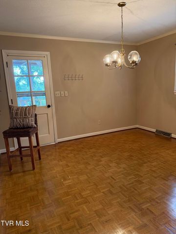 816 Wedgewood Road, Johnson City, TN 37604