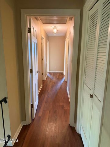 816 Wedgewood Road, Johnson City, TN 37604