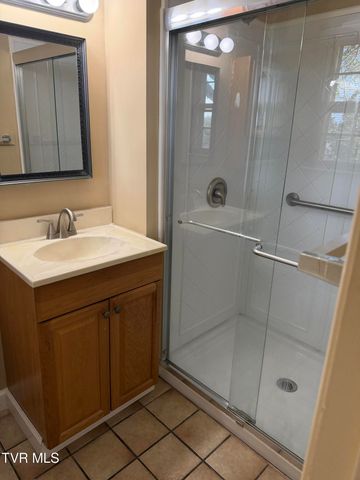 816 Wedgewood Road, Johnson City, TN 37604