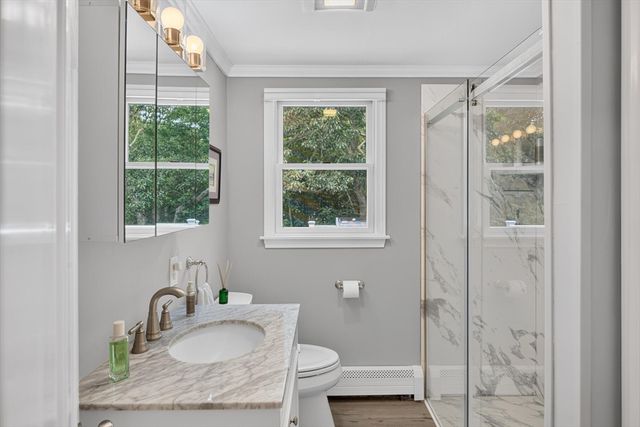 25 Marthas Ln, Harwich, MA 02645