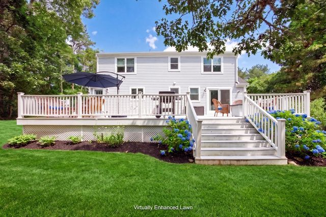 25 Marthas Ln, Harwich, MA 02645