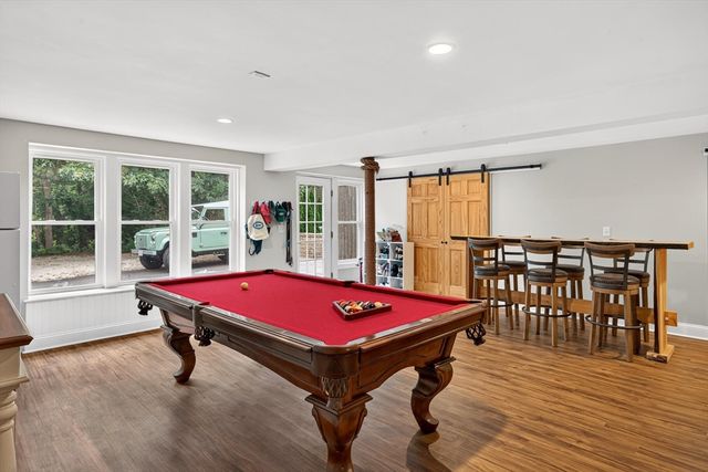 25 Marthas Ln, Harwich, MA 02645