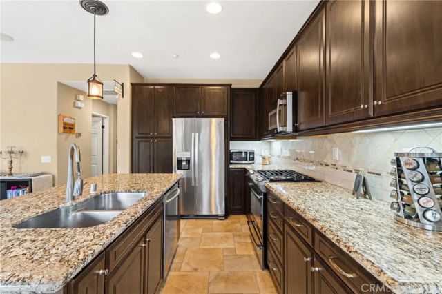 4065 Garvey, Riverside, CA 92501
