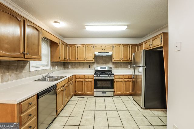 676 Angela Drive, Temple, GA 30179