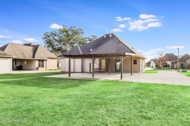 305 Valley View Street, New Iberia, LA 70563