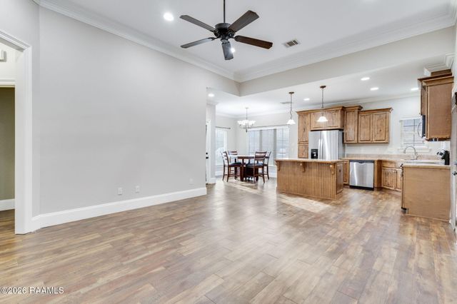 305 Valley View Street, New Iberia, LA 70563