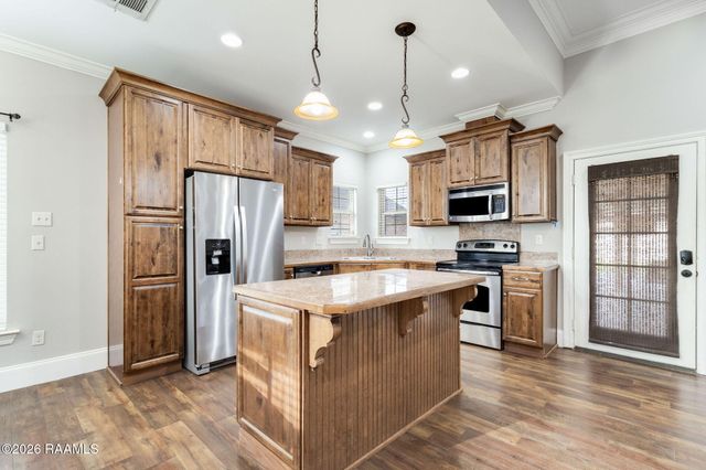 305 Valley View Street, New Iberia, LA 70563