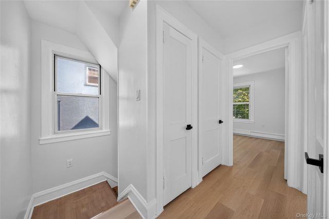 37 Jayson Avenue, Great Neck, NY 11021