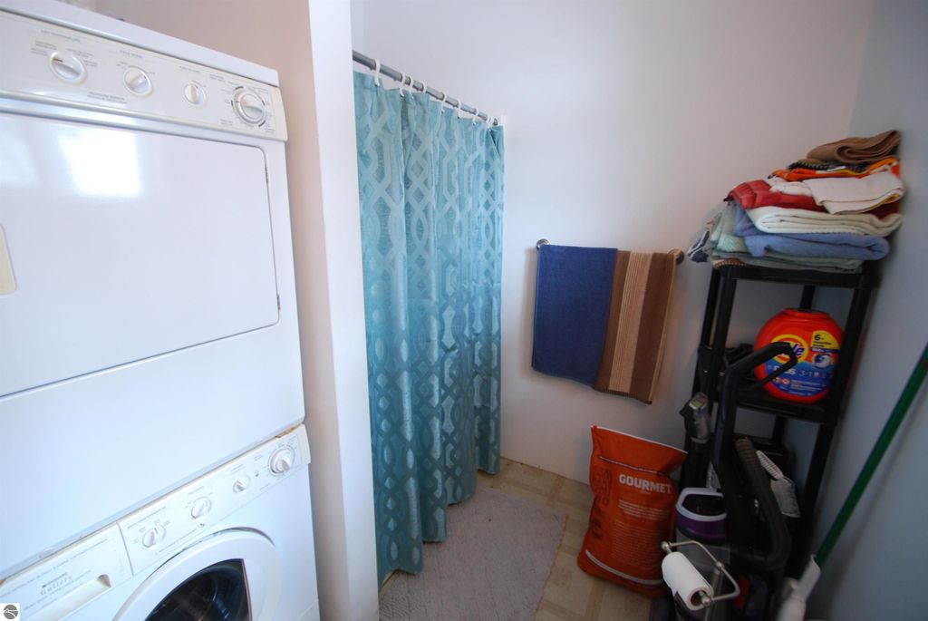 Image 13 of property listing at 2745 Horseshoe Lake Road, West Branch, MI 48661