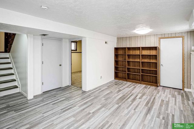 9544 Sprague Street, Omaha, NE 68134