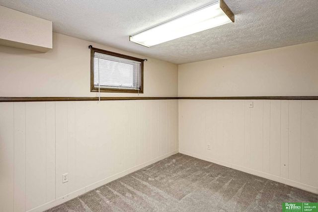 9544 Sprague Street, Omaha, NE 68134