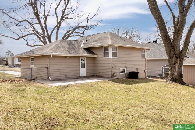 9544 Sprague Street, Omaha, NE 68134