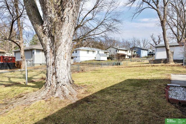 9544 Sprague Street, Omaha, NE 68134