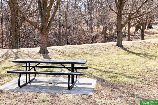 9544 Sprague Street, Omaha, NE 68134