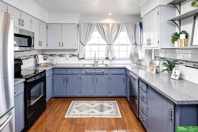 9544 Sprague Street, Omaha, NE 68134