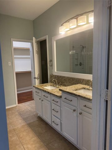 6227 Meadowcrest Lane, Sachse, TX 75048