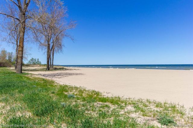 271 Chrysler Road Unit 19, Oscoda, MI 48750