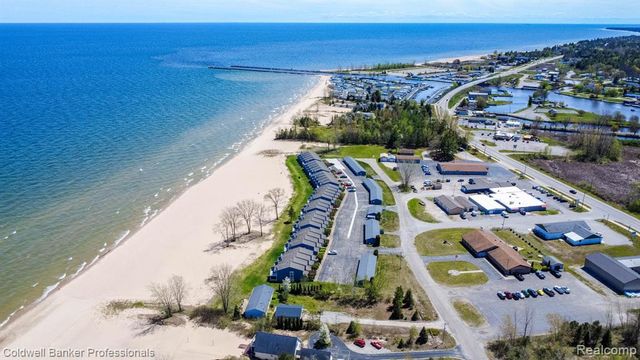 271 Chrysler Road Unit 19, Oscoda, MI 48750