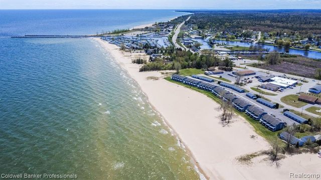 271 Chrysler Road Unit 19, Oscoda, MI 48750