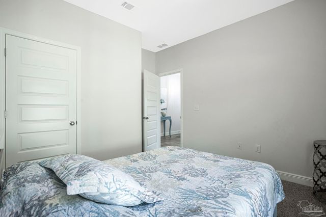 3179 Heritage Oaks Cir, Navarre, FL 32566