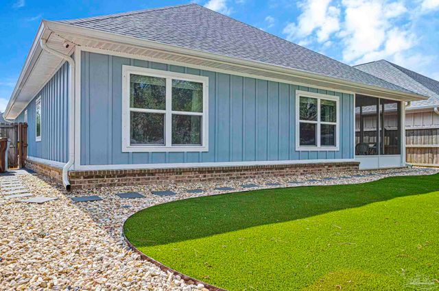 3179 Heritage Oaks Cir, Navarre, FL 32566