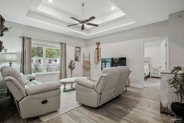 3179 Heritage Oaks Cir, Navarre, FL 32566