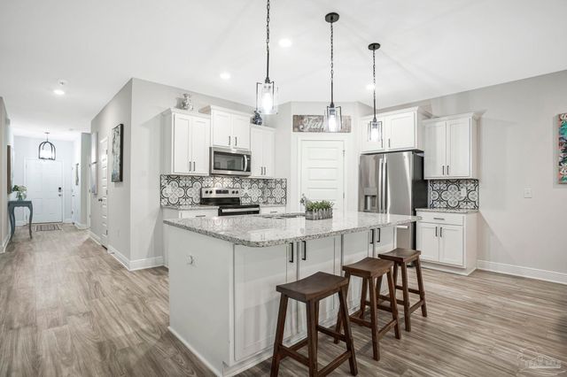 3179 Heritage Oaks Cir, Navarre, FL 32566