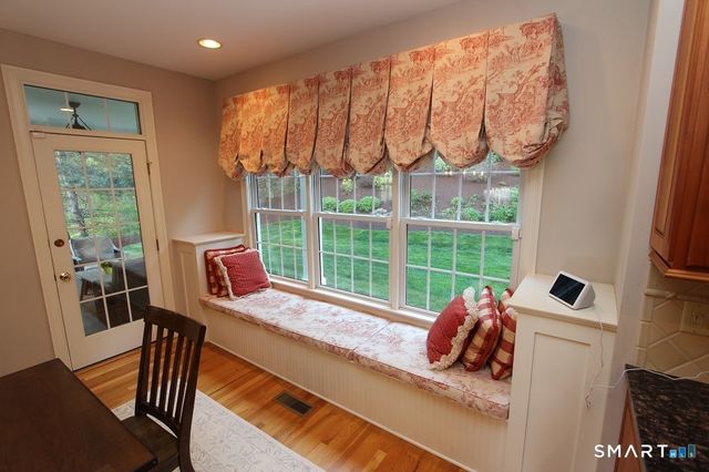 19 Devonshire Court, Avon, CT 06001