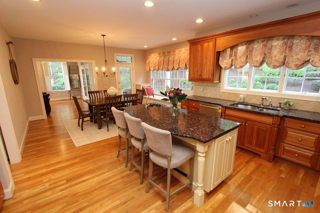 19 Devonshire Court, Avon, CT 06001