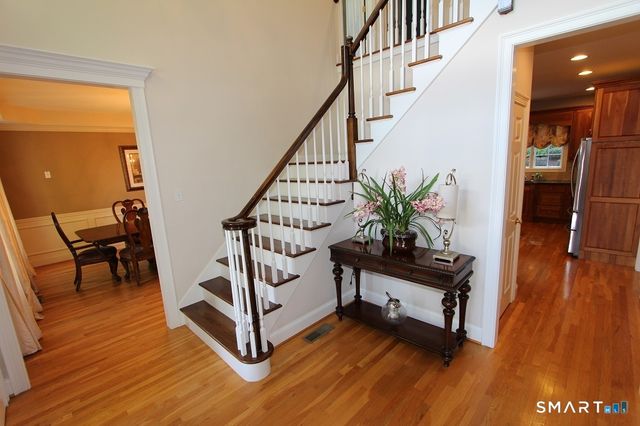 19 Devonshire Court, Avon, CT 06001