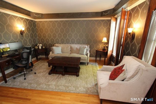 19 Devonshire Court, Avon, CT 06001