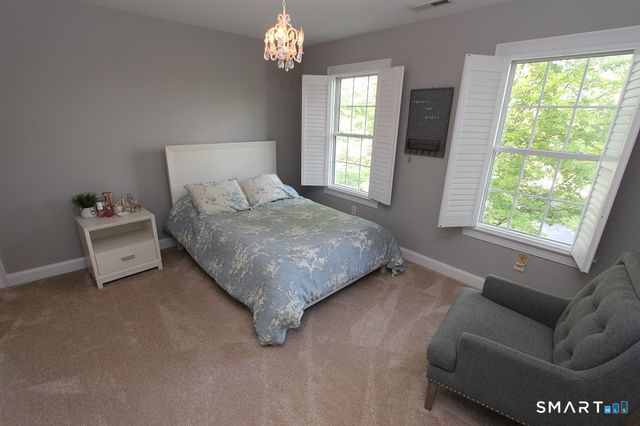 19 Devonshire Court, Avon, CT 06001