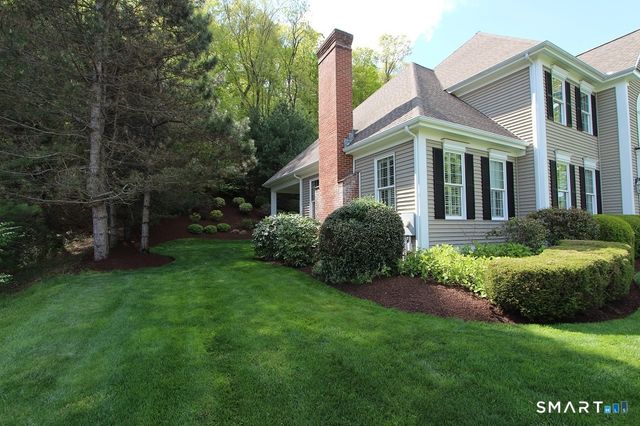 19 Devonshire Court, Avon, CT 06001