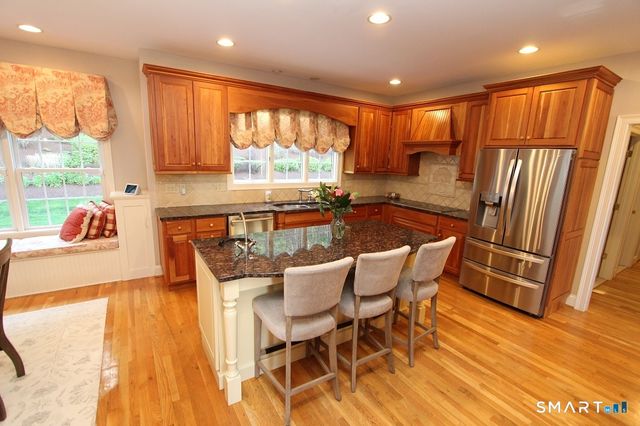 19 Devonshire Court, Avon, CT 06001