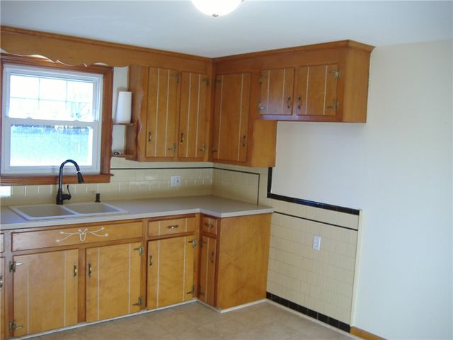 18 Burnside Street 1, Cranston, RI 02910