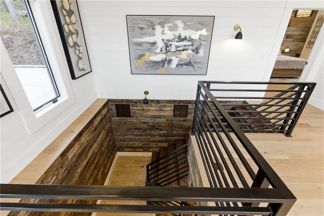 107 Cool Crk Trl, Blue Ridge, GA 30513