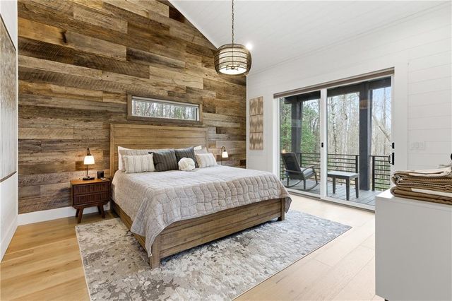 107 Cool Crk Trl, Blue Ridge, GA 30513