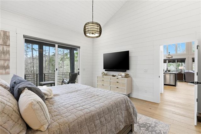 107 Cool Crk Trl, Blue Ridge, GA 30513