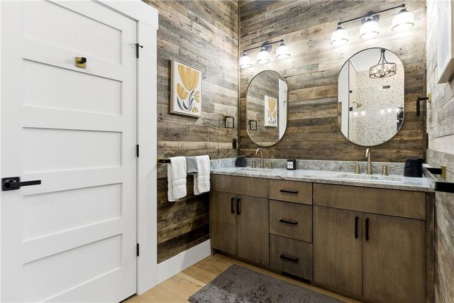 107 Cool Crk Trl, Blue Ridge, GA 30513