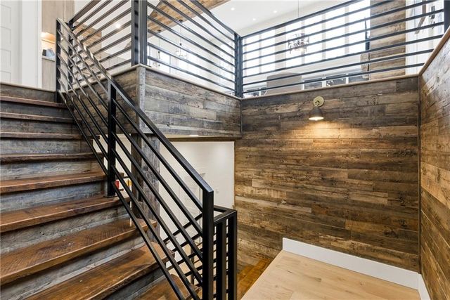 107 Cool Crk Trl, Blue Ridge, GA 30513