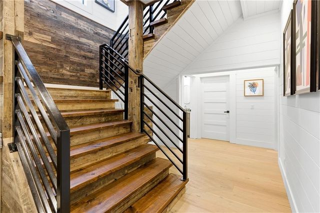 107 Cool Crk Trl, Blue Ridge, GA 30513