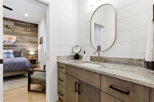 107 Cool Crk Trl, Blue Ridge, GA 30513