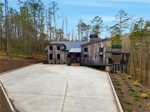 107 Cool Crk Trl, Blue Ridge, GA 30513