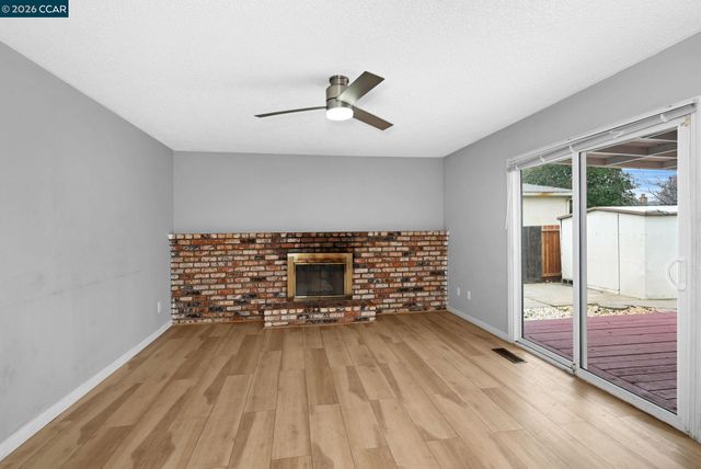 1593 Norine Dr, Pittsburg, CA 94565