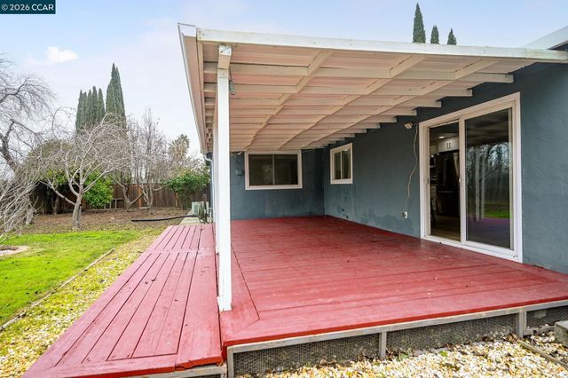 1593 Norine Dr, Pittsburg, CA 94565